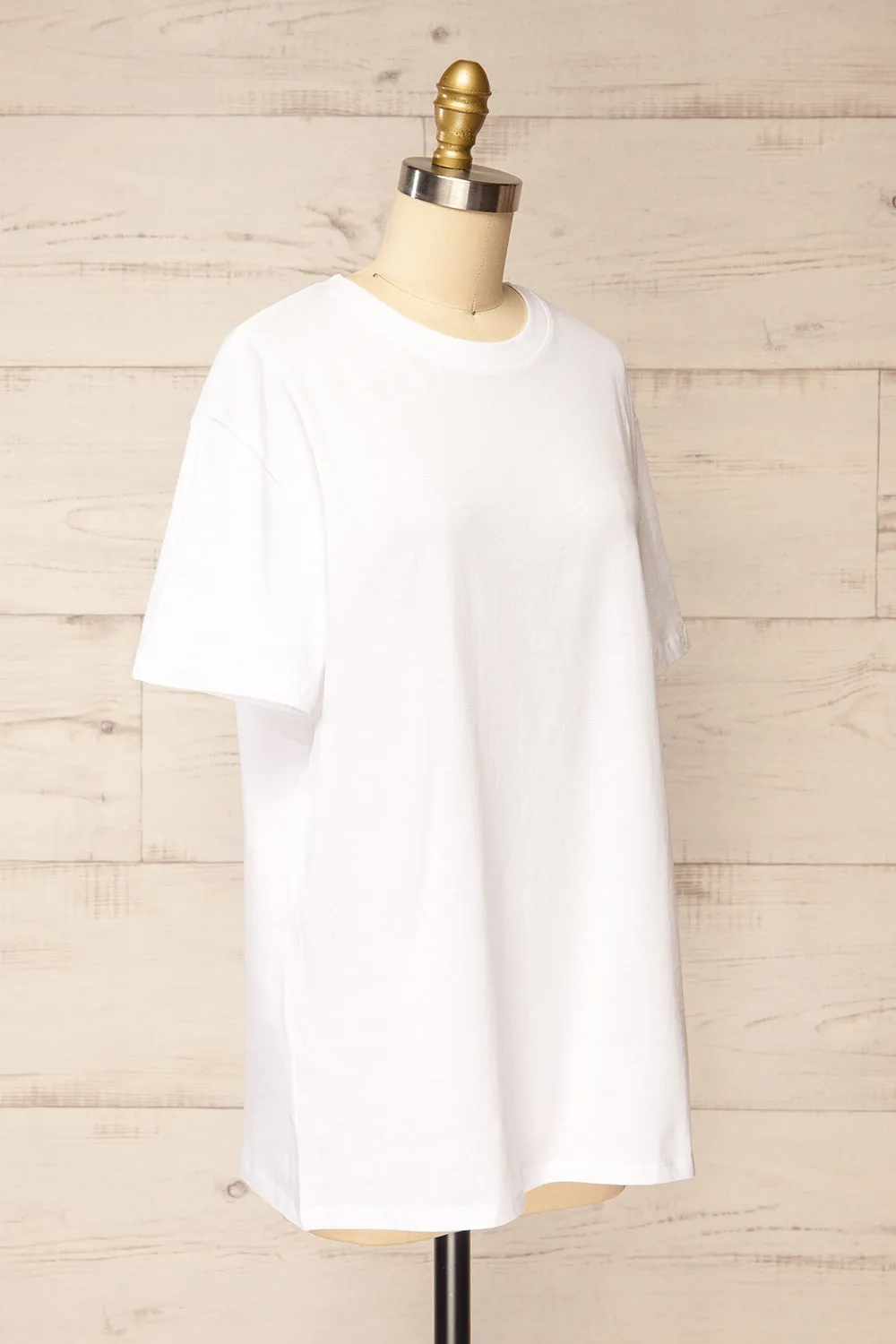 Akumi White | Classic T-Shirt