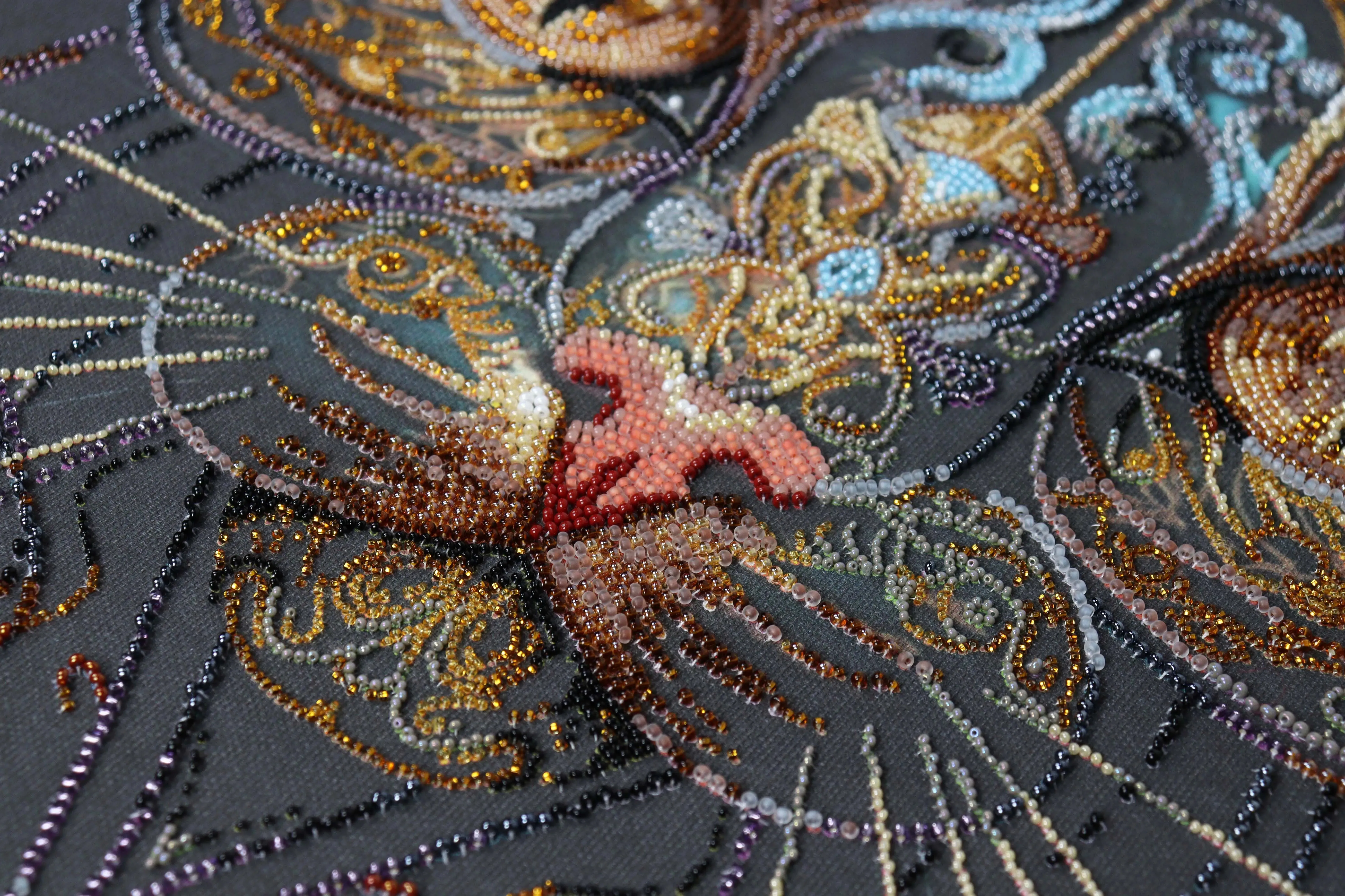 Bead Embroidery Kit - The look of a witch AB-900