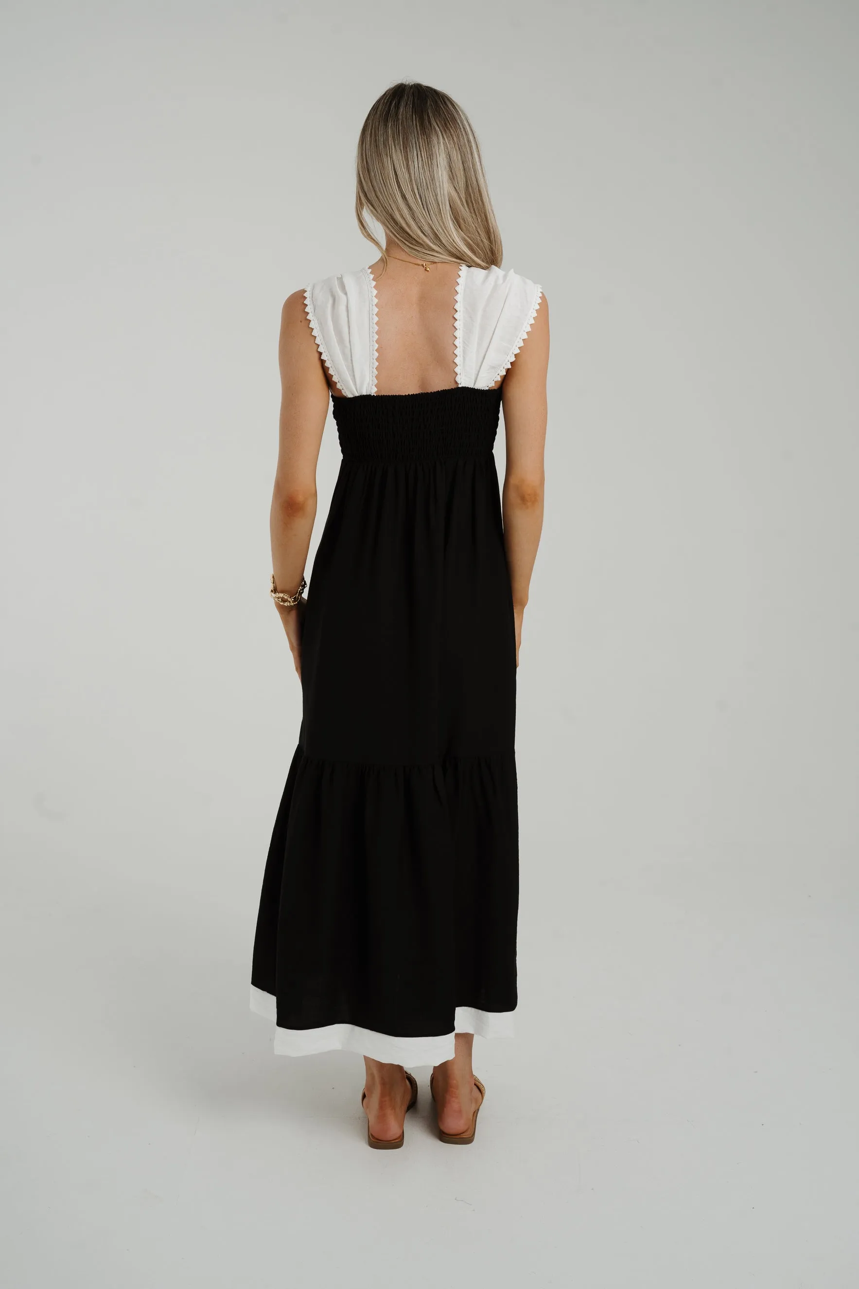 Caitlyn Midi Dress In Black & White