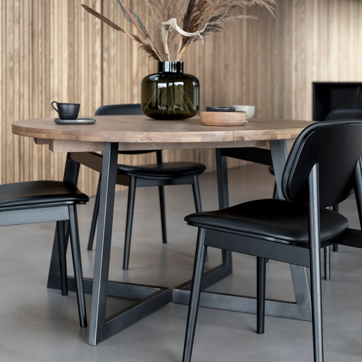 Calia Round Extendable Dining Table