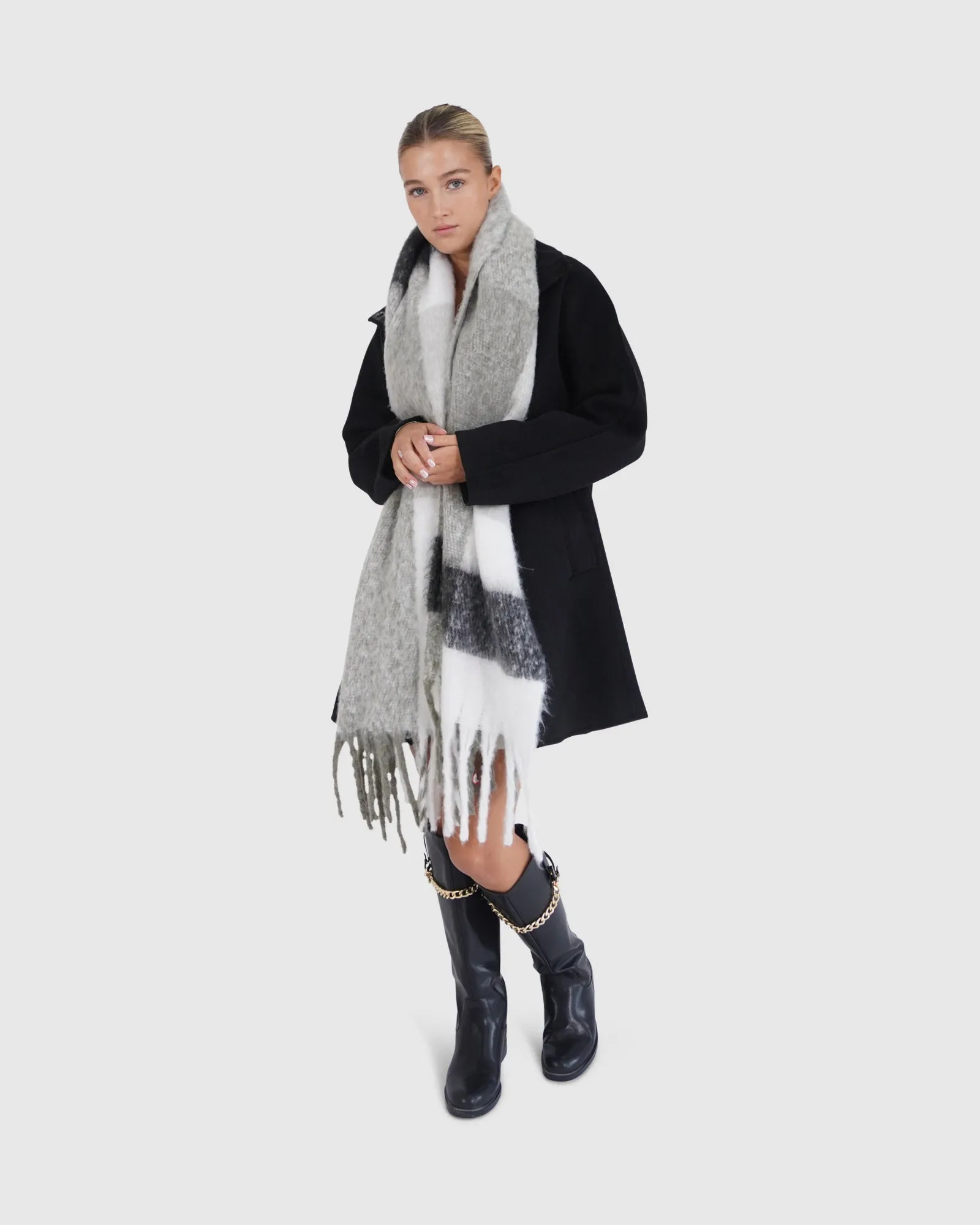 Crossroads Plaid Scarf - Monochrome