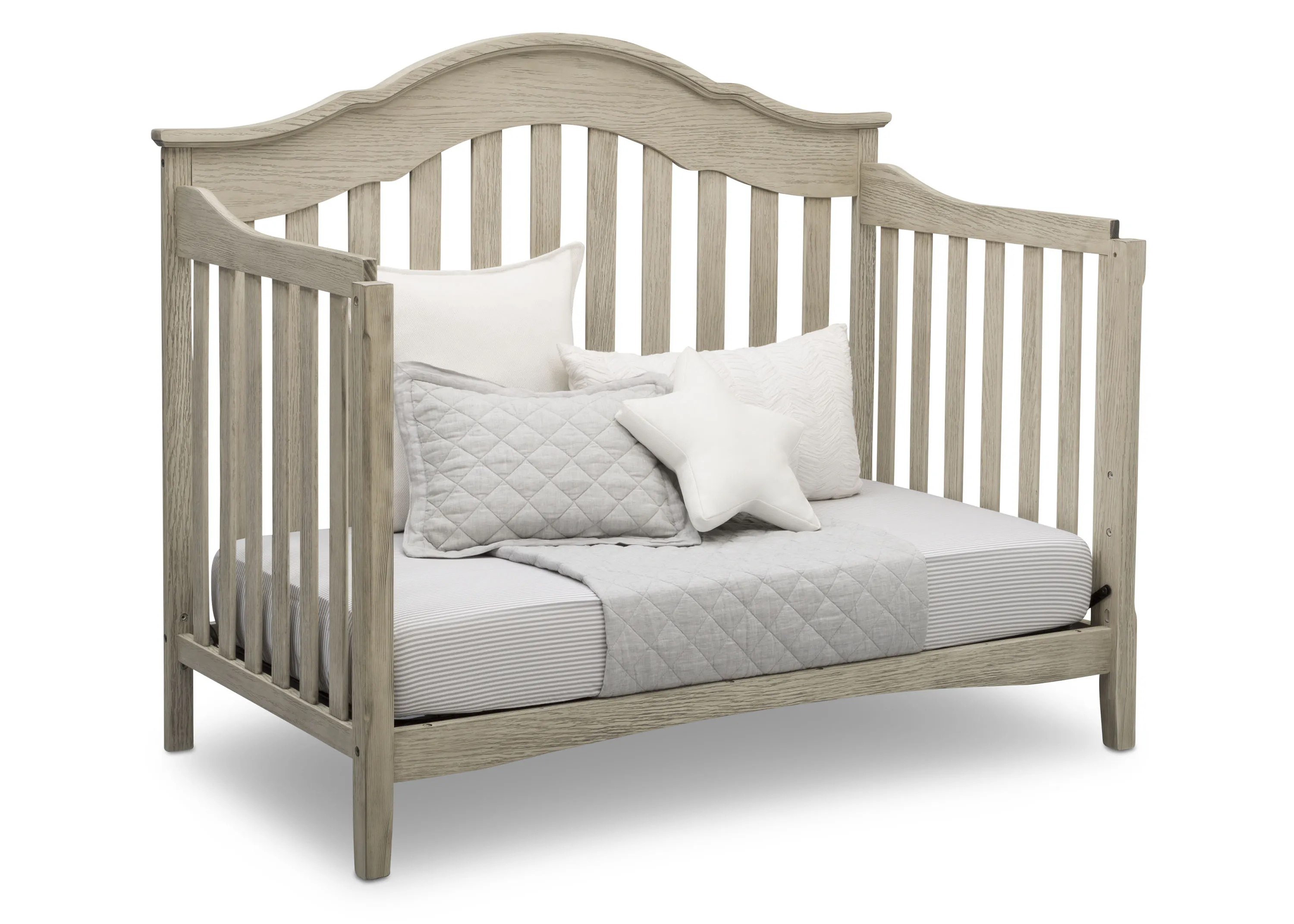 Farmhouse 6-in-1 Convertible Baby Crib