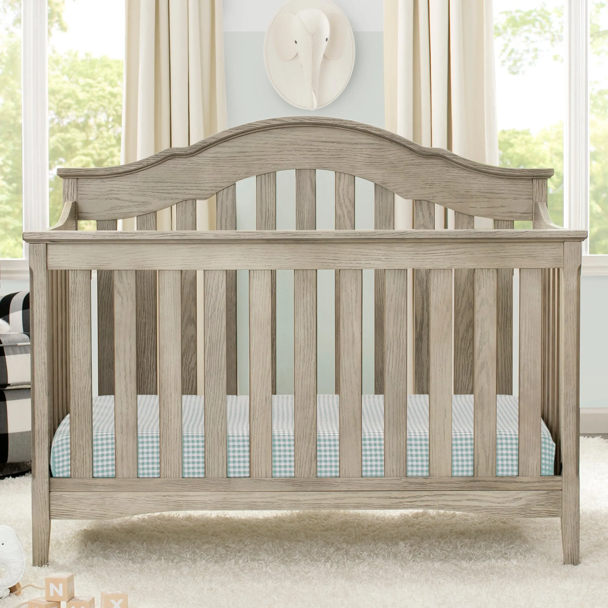 Farmhouse 6-in-1 Convertible Baby Crib