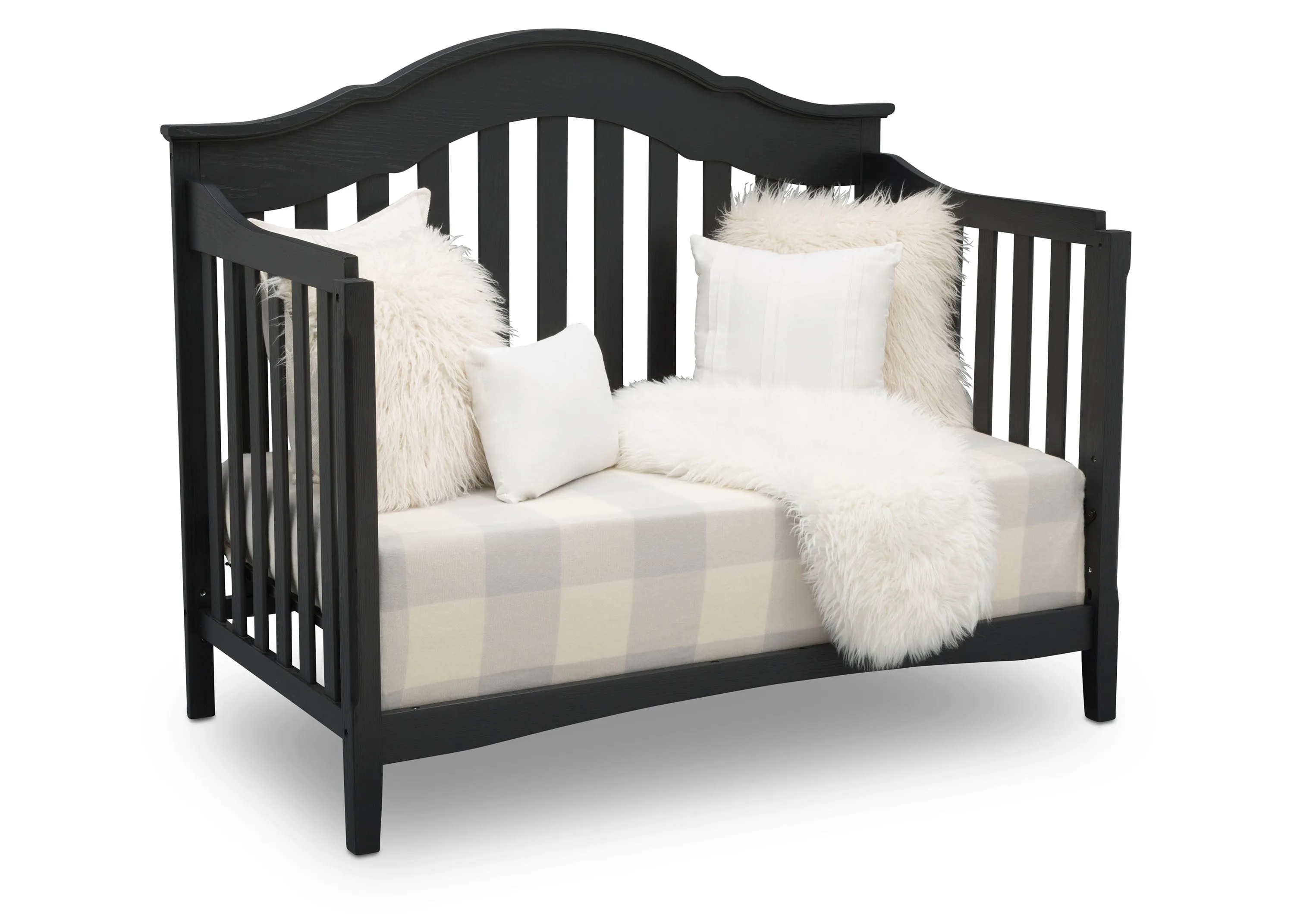 Farmhouse 6-in-1 Convertible Baby Crib