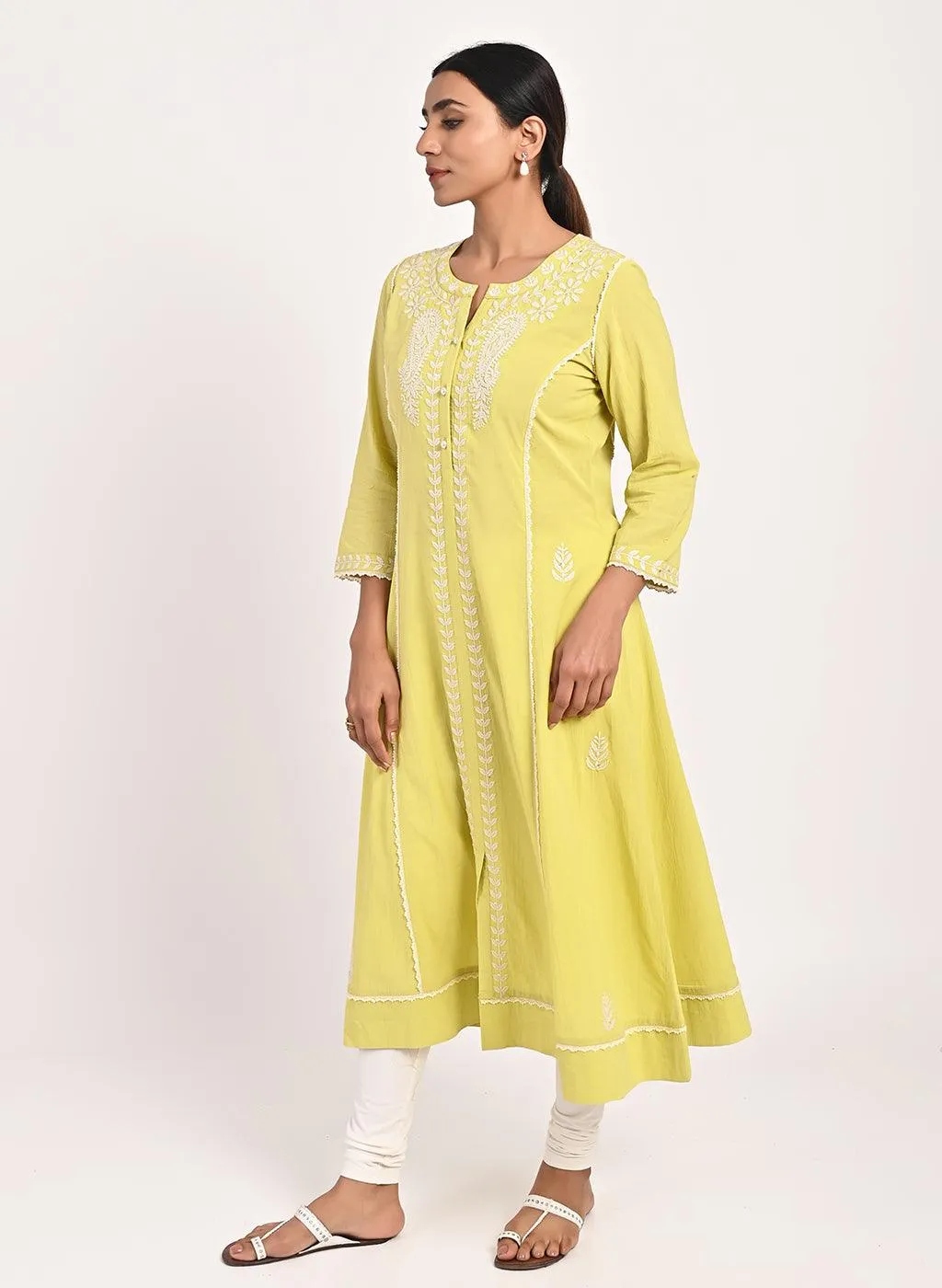 Green Round-neck Embroidered Straight Kurta for Women