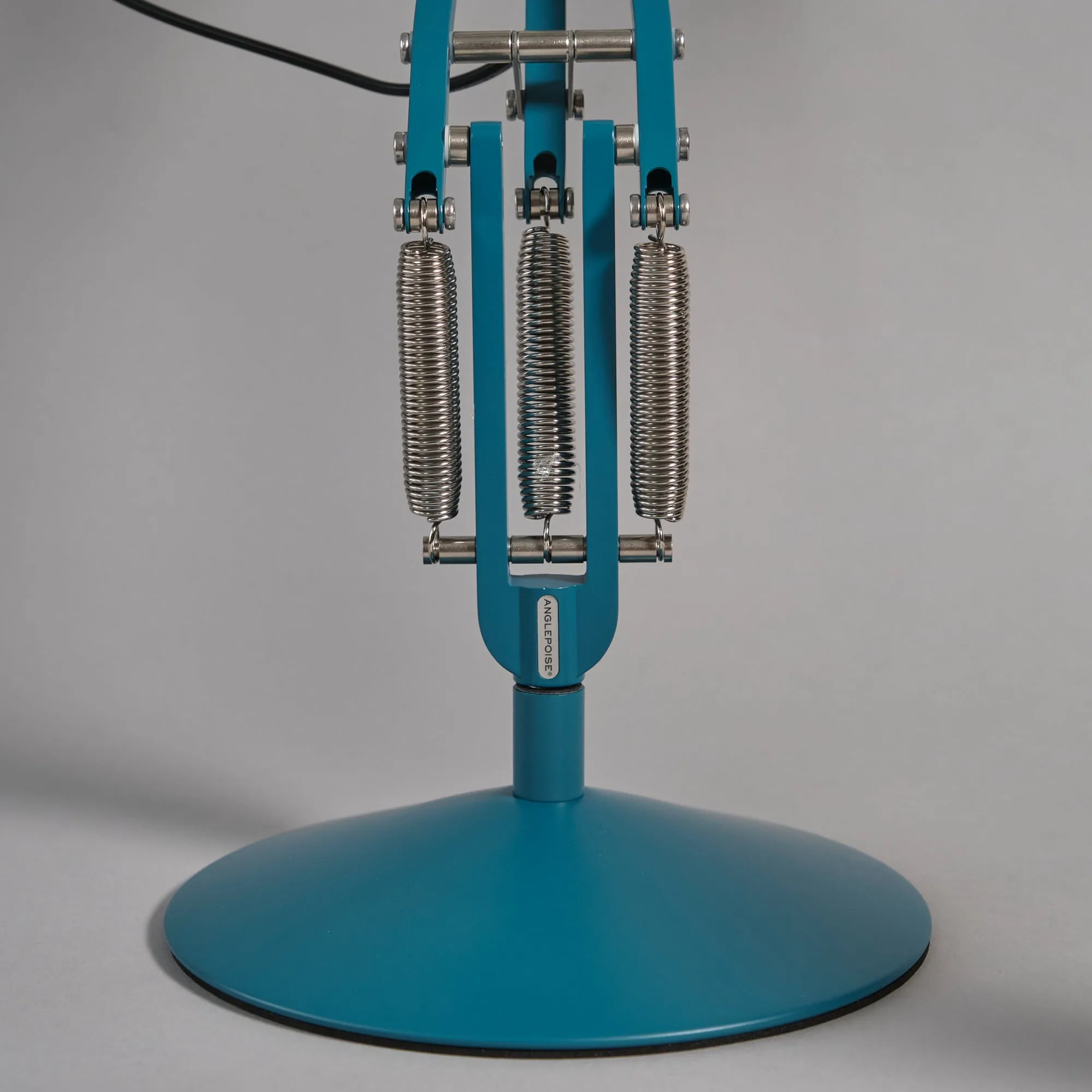 Saxon Blue Type 75™ Desk Lamp