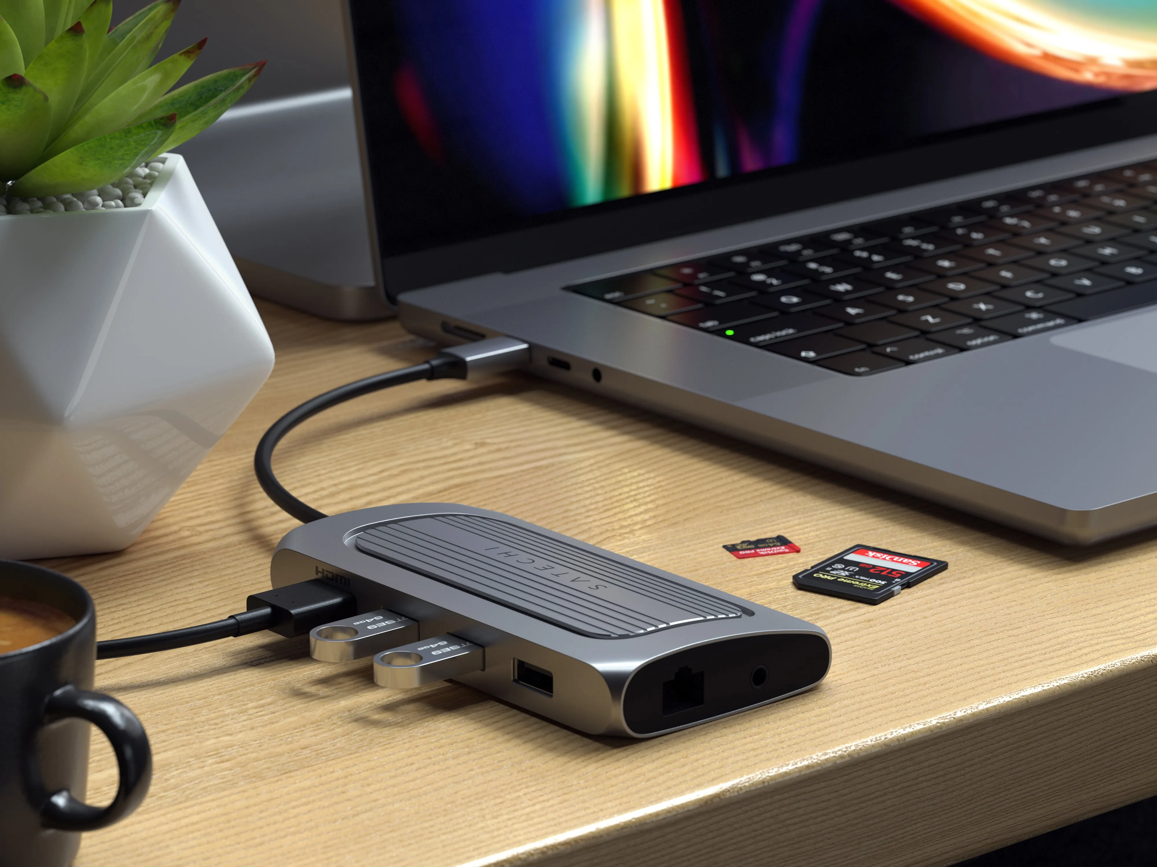 USB4 Multiport Adapter with 8K HDMI